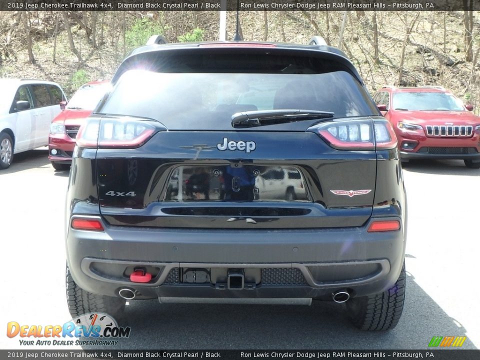 2019 Jeep Cherokee Trailhawk 4x4 Diamond Black Crystal Pearl / Black Photo #4
