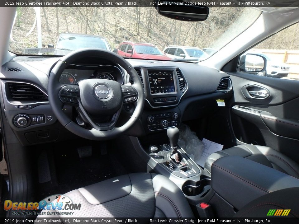 2019 Jeep Cherokee Trailhawk 4x4 Diamond Black Crystal Pearl / Black Photo #12
