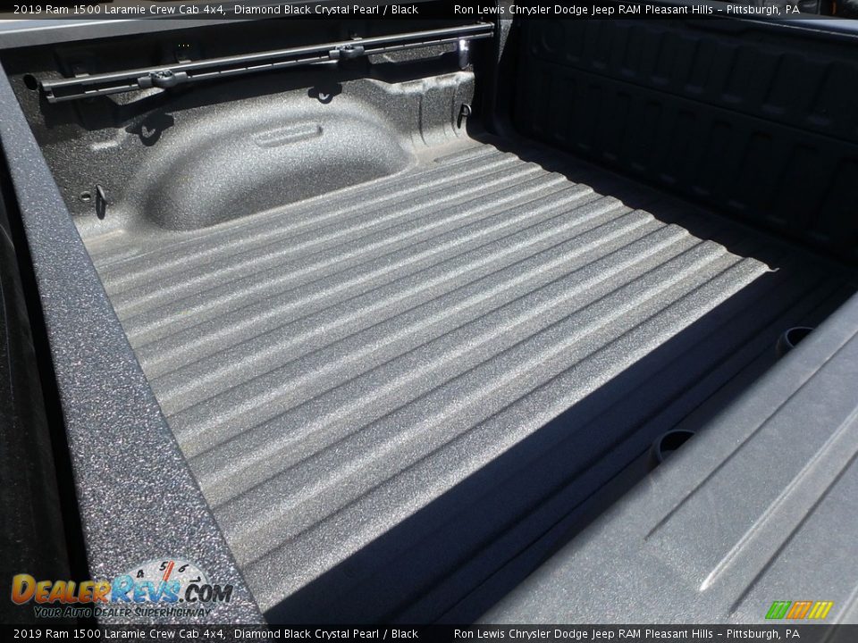 2019 Ram 1500 Laramie Crew Cab 4x4 Diamond Black Crystal Pearl / Black Photo #20