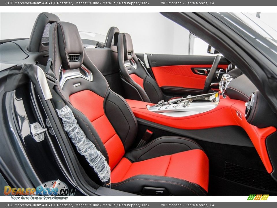 Front Seat of 2018 Mercedes-Benz AMG GT Roadster Photo #6