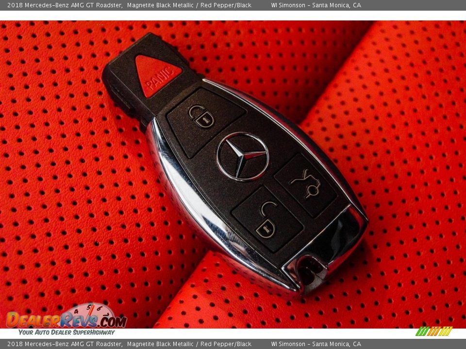 Keys of 2018 Mercedes-Benz AMG GT Roadster Photo #11