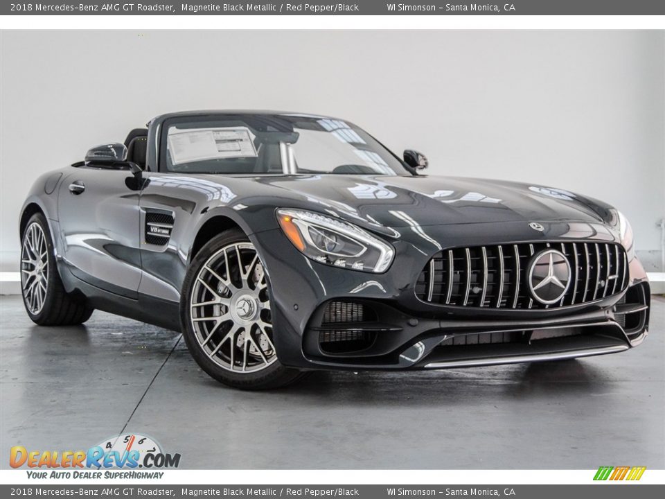 Front 3/4 View of 2018 Mercedes-Benz AMG GT Roadster Photo #13