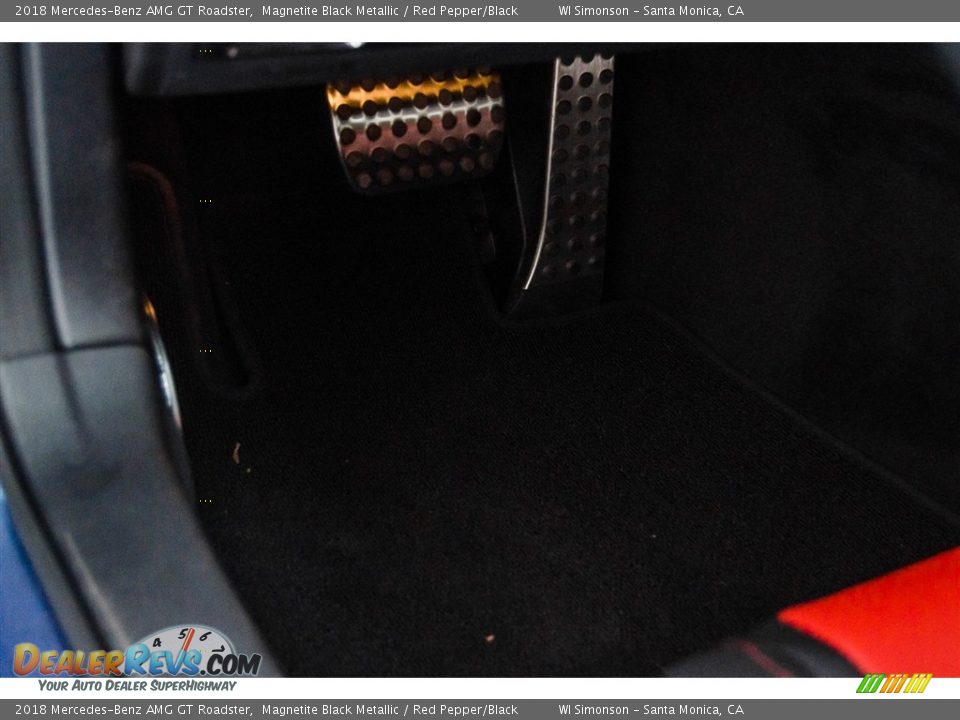 2018 Mercedes-Benz AMG GT Roadster Magnetite Black Metallic / Red Pepper/Black Photo #21