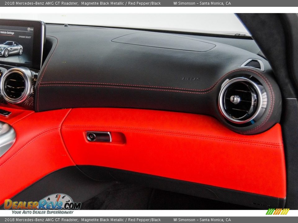 Dashboard of 2018 Mercedes-Benz AMG GT Roadster Photo #27