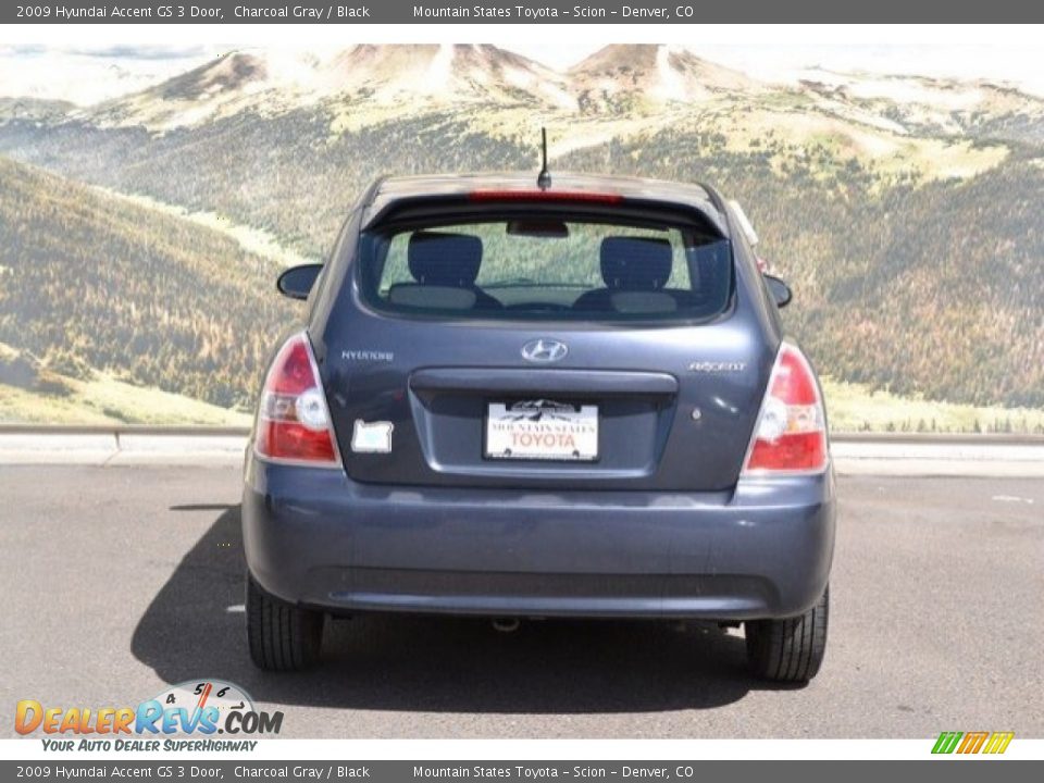 2009 Hyundai Accent GS 3 Door Charcoal Gray / Black Photo #9