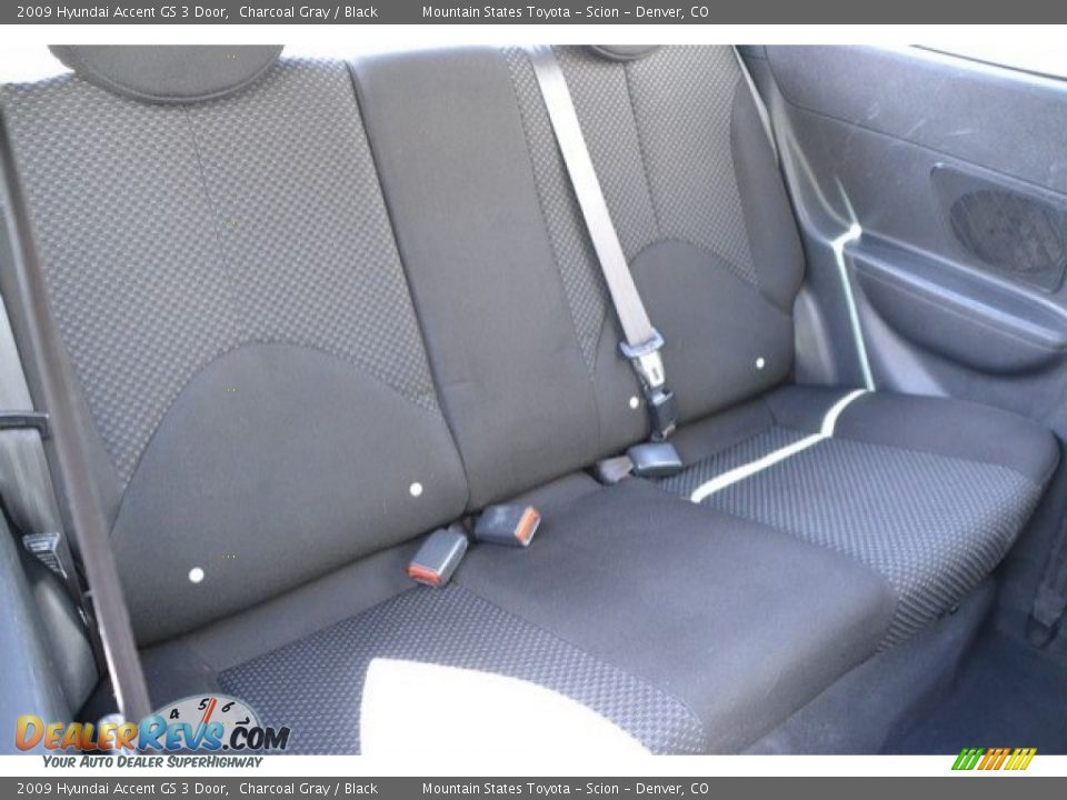2009 Hyundai Accent GS 3 Door Charcoal Gray / Black Photo #23