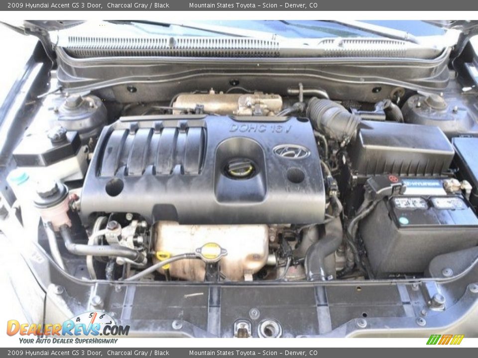 2009 Hyundai Accent GS 3 Door Charcoal Gray / Black Photo #27