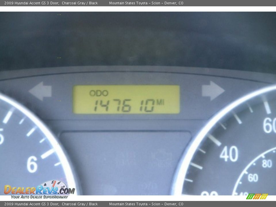 2009 Hyundai Accent GS 3 Door Charcoal Gray / Black Photo #29