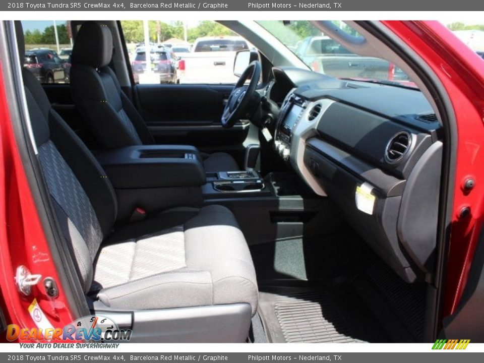 2018 Toyota Tundra SR5 CrewMax 4x4 Barcelona Red Metallic / Graphite Photo #35