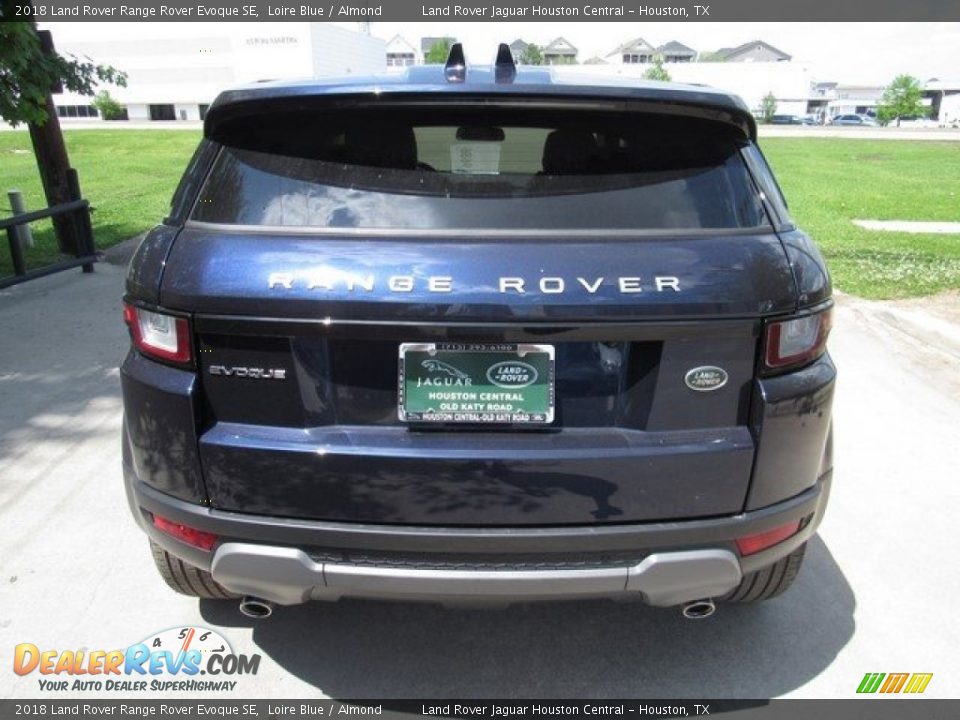 2018 Land Rover Range Rover Evoque SE Loire Blue / Almond Photo #8