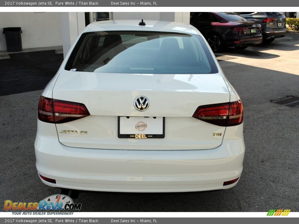 2017 Volkswagen Jetta SE Pure White / Titan Black Photo #8
