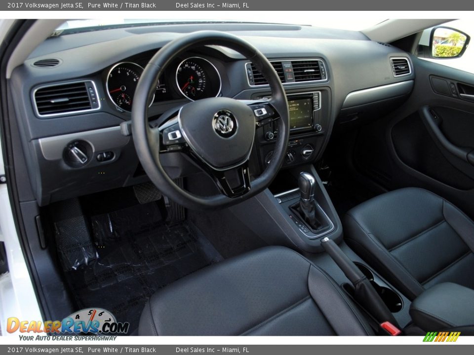 2017 Volkswagen Jetta SE Pure White / Titan Black Photo #16