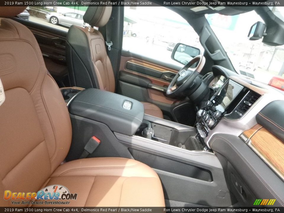 Front Seat of 2019 Ram 1500 Long Horn Crew Cab 4x4 Photo #10
