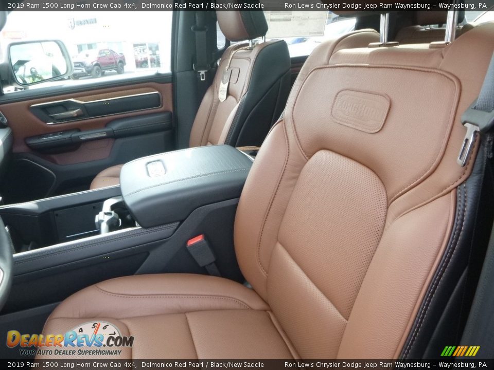Front Seat of 2019 Ram 1500 Long Horn Crew Cab 4x4 Photo #15