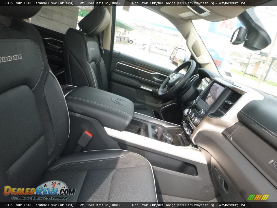 Front Seat of 2019 Ram 1500 Laramie Crew Cab 4x4 Photo #10