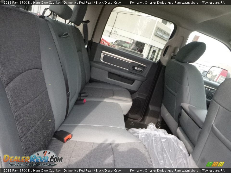 2018 Ram 3500 Big Horn Crew Cab 4x4 Delmonico Red Pearl / Black/Diesel Gray Photo #12