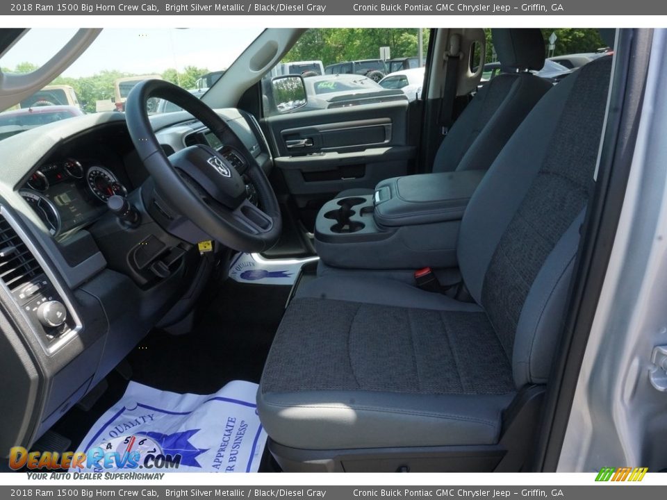 2018 Ram 1500 Big Horn Crew Cab Bright Silver Metallic / Black/Diesel Gray Photo #5
