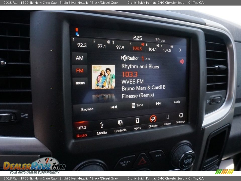 2018 Ram 1500 Big Horn Crew Cab Bright Silver Metallic / Black/Diesel Gray Photo #7