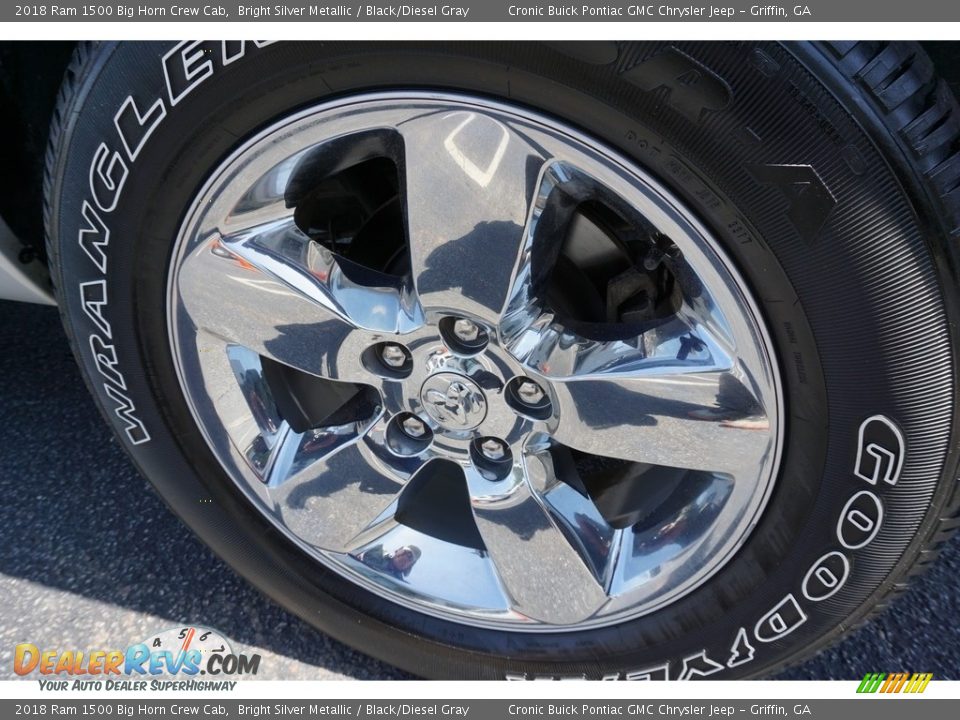 2018 Ram 1500 Big Horn Crew Cab Bright Silver Metallic / Black/Diesel Gray Photo #20