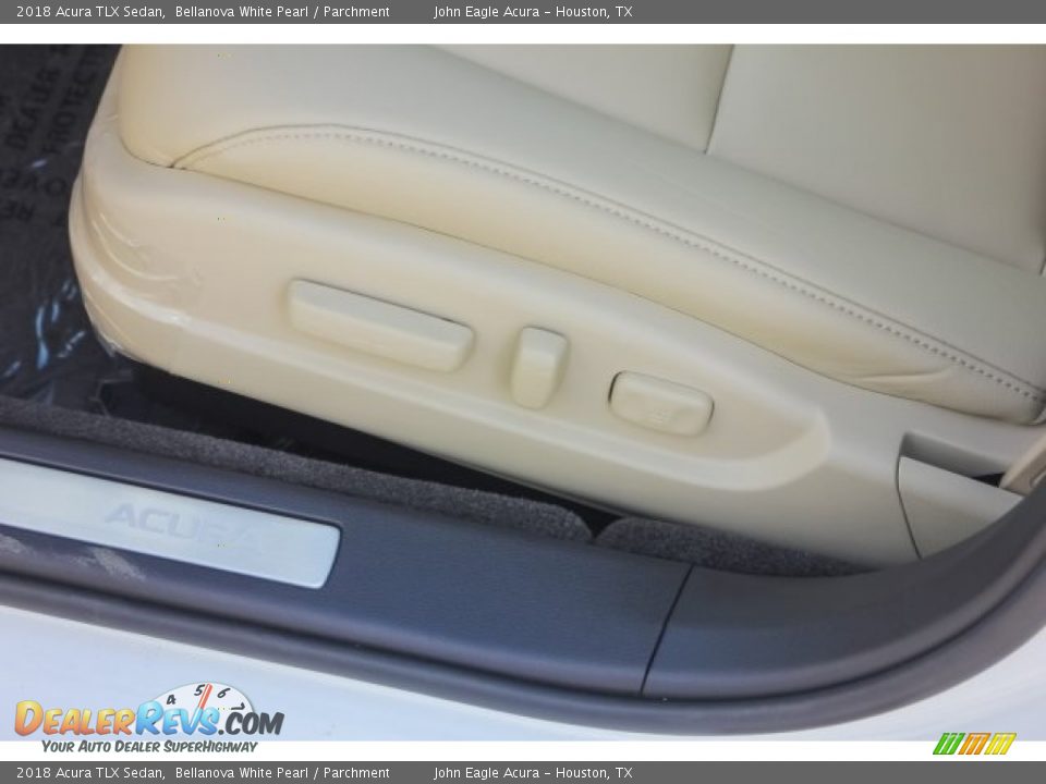 2018 Acura TLX Sedan Bellanova White Pearl / Parchment Photo #18