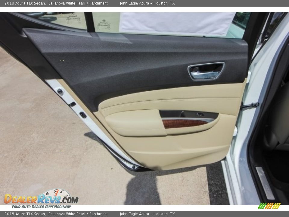2018 Acura TLX Sedan Bellanova White Pearl / Parchment Photo #19