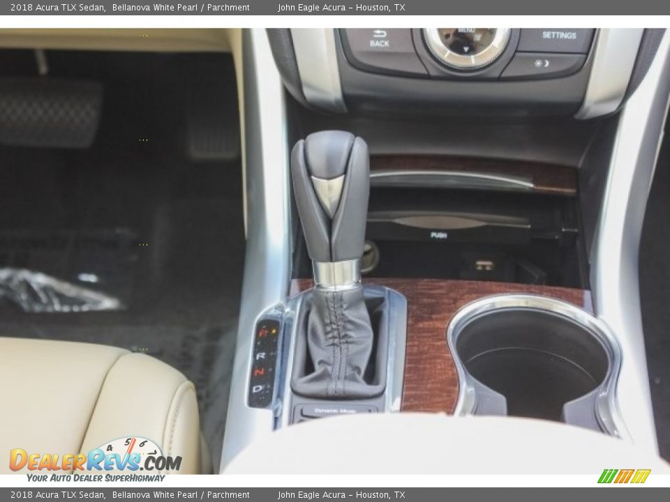 2018 Acura TLX Sedan Bellanova White Pearl / Parchment Photo #29