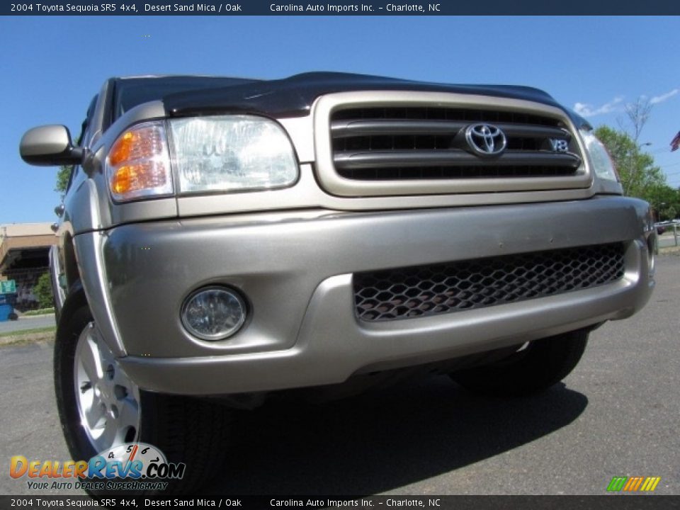 2004 Toyota Sequoia SR5 4x4 Desert Sand Mica / Oak Photo #1