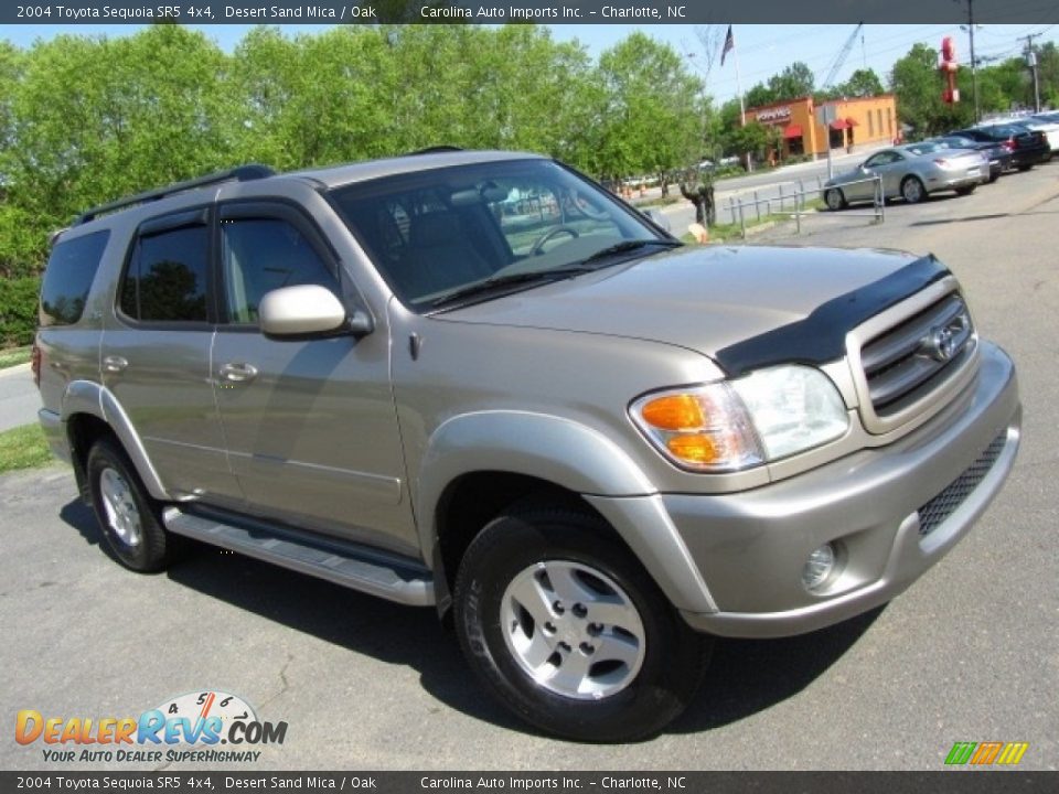 2004 Toyota Sequoia SR5 4x4 Desert Sand Mica / Oak Photo #3