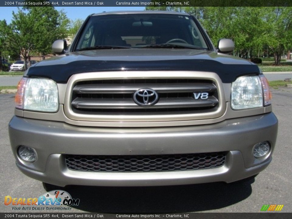 2004 Toyota Sequoia SR5 4x4 Desert Sand Mica / Oak Photo #4