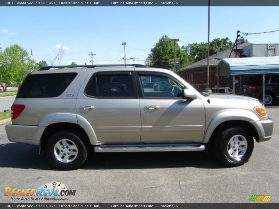 2004 Toyota Sequoia SR5 4x4 Desert Sand Mica / Oak Photo #11