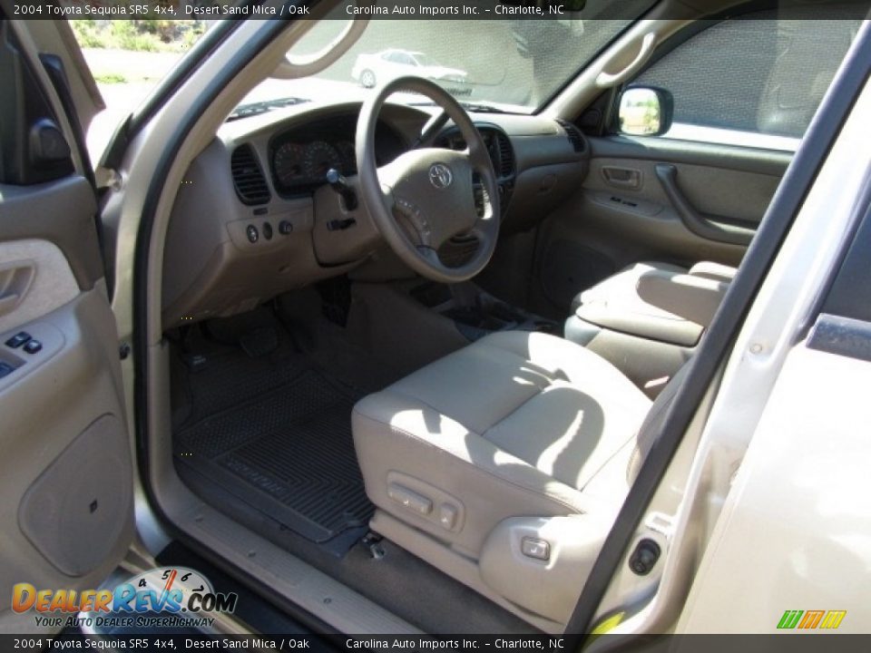 2004 Toyota Sequoia SR5 4x4 Desert Sand Mica / Oak Photo #16