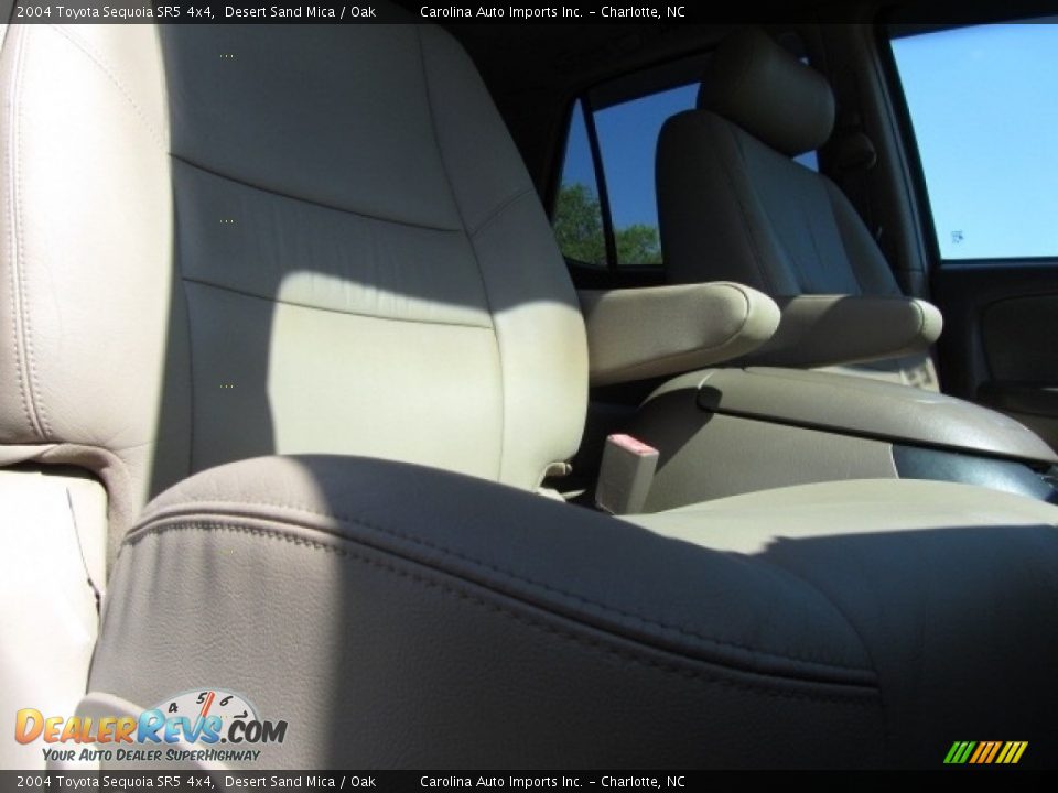 2004 Toyota Sequoia SR5 4x4 Desert Sand Mica / Oak Photo #22