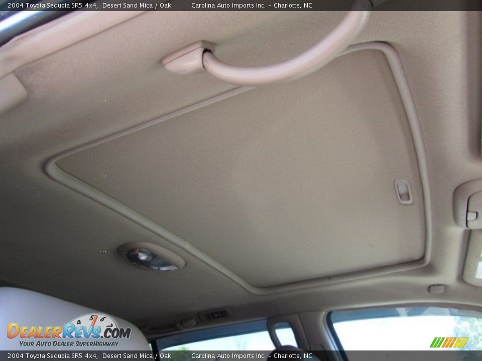 2004 Toyota Sequoia SR5 4x4 Desert Sand Mica / Oak Photo #23