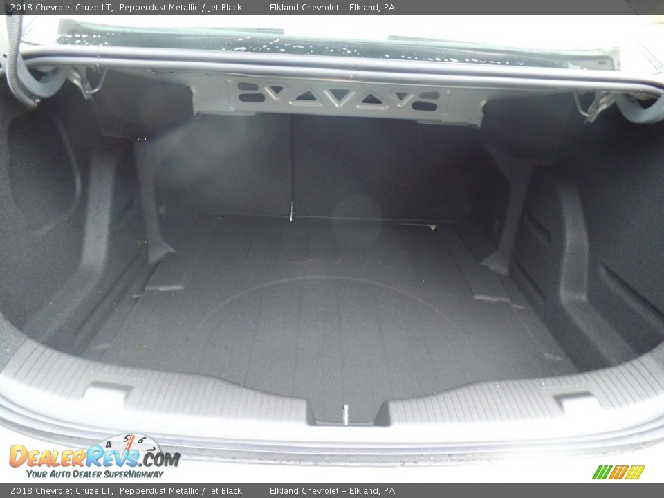 2018 Chevrolet Cruze LT Pepperdust Metallic / Jet Black Photo #12