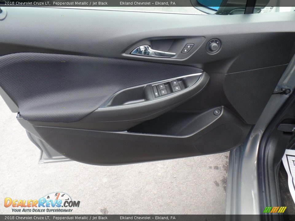 2018 Chevrolet Cruze LT Pepperdust Metallic / Jet Black Photo #14