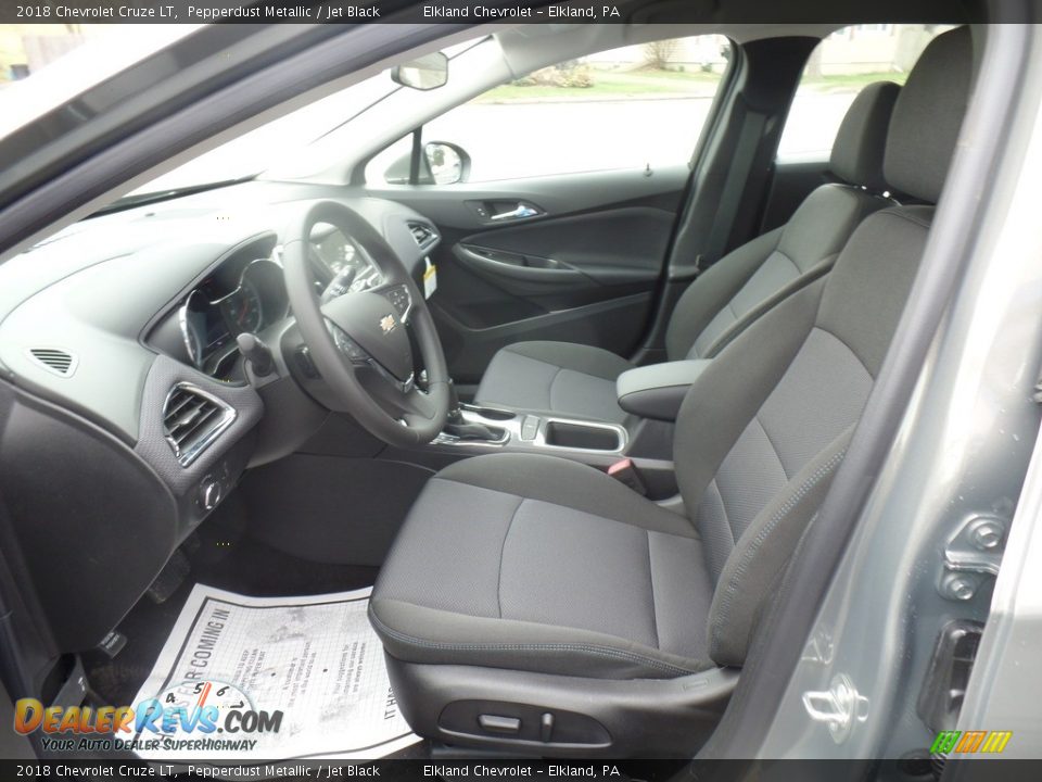 2018 Chevrolet Cruze LT Pepperdust Metallic / Jet Black Photo #16