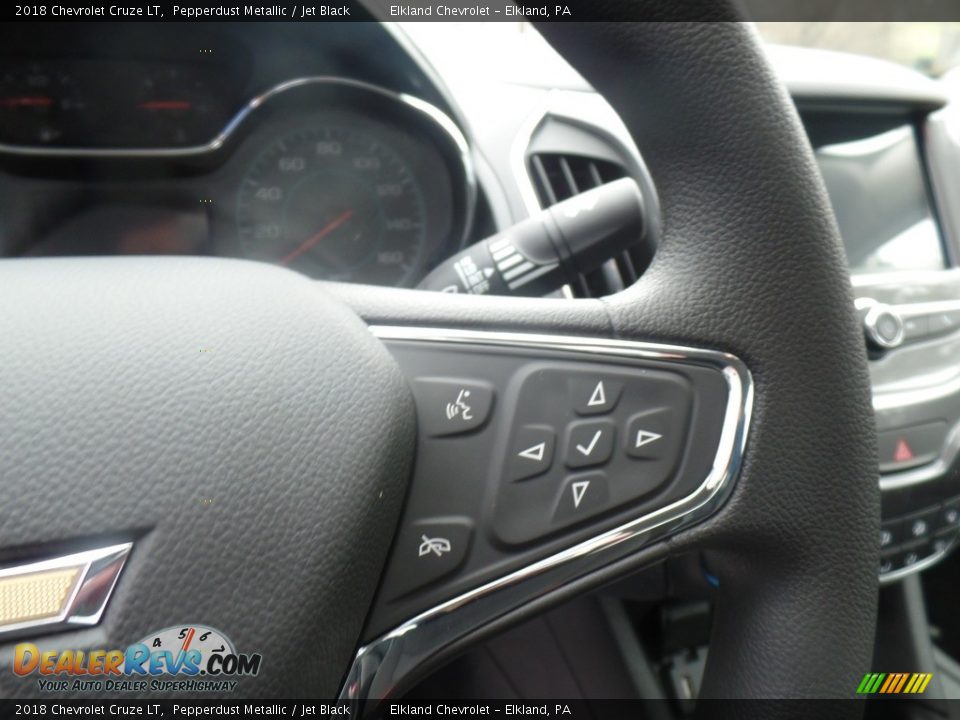 2018 Chevrolet Cruze LT Pepperdust Metallic / Jet Black Photo #20