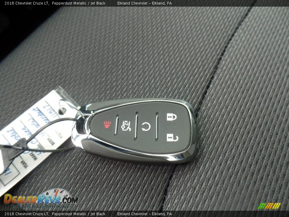 2018 Chevrolet Cruze LT Pepperdust Metallic / Jet Black Photo #23