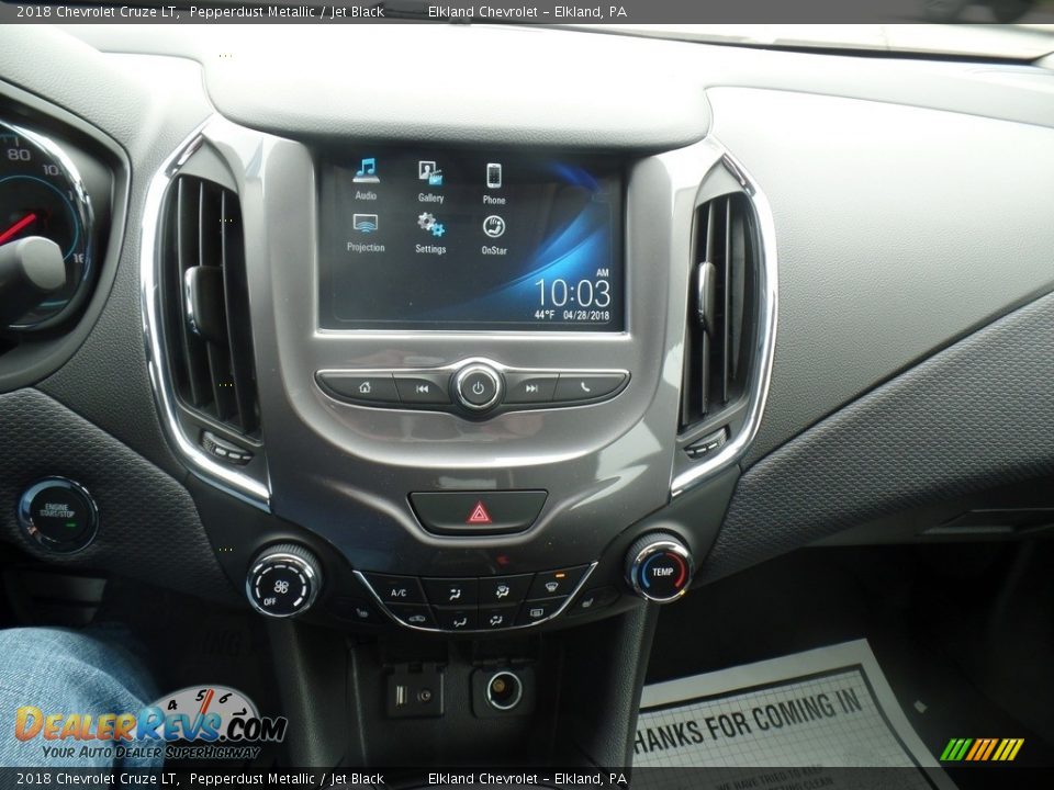2018 Chevrolet Cruze LT Pepperdust Metallic / Jet Black Photo #25