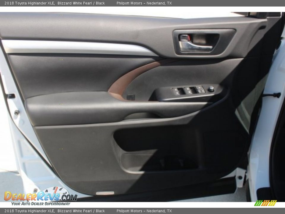 2018 Toyota Highlander XLE Blizzard White Pearl / Black Photo #11