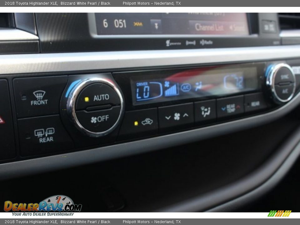 2018 Toyota Highlander XLE Blizzard White Pearl / Black Photo #18