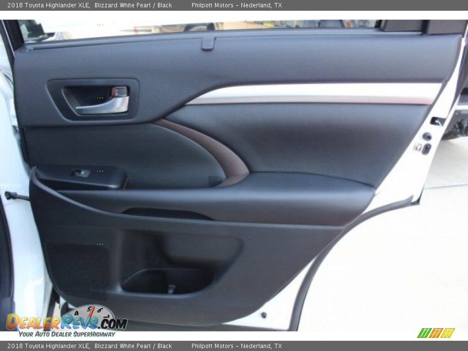 2018 Toyota Highlander XLE Blizzard White Pearl / Black Photo #31