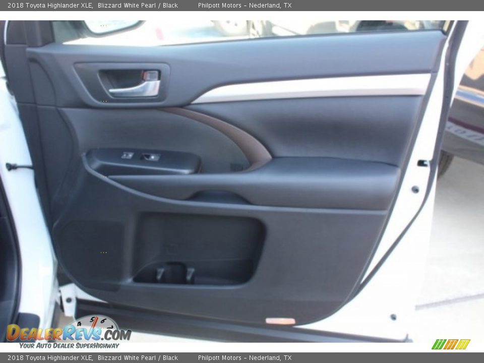 2018 Toyota Highlander XLE Blizzard White Pearl / Black Photo #33