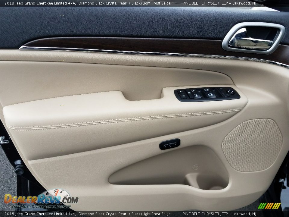 2018 Jeep Grand Cherokee Limited 4x4 Diamond Black Crystal Pearl / Black/Light Frost Beige Photo #8