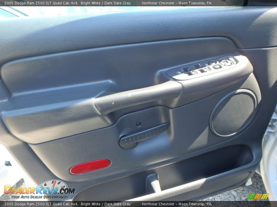 2005 Dodge Ram 2500 SLT Quad Cab 4x4 Bright White / Dark Slate Gray Photo #12