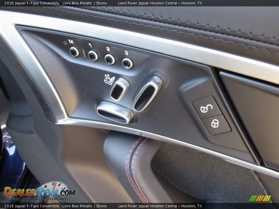Controls of 2018 Jaguar F-Type Convertible Photo #18