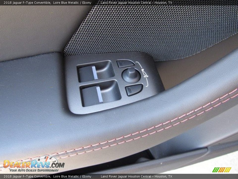 Controls of 2018 Jaguar F-Type Convertible Photo #21