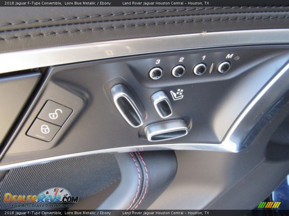 Controls of 2018 Jaguar F-Type Convertible Photo #22