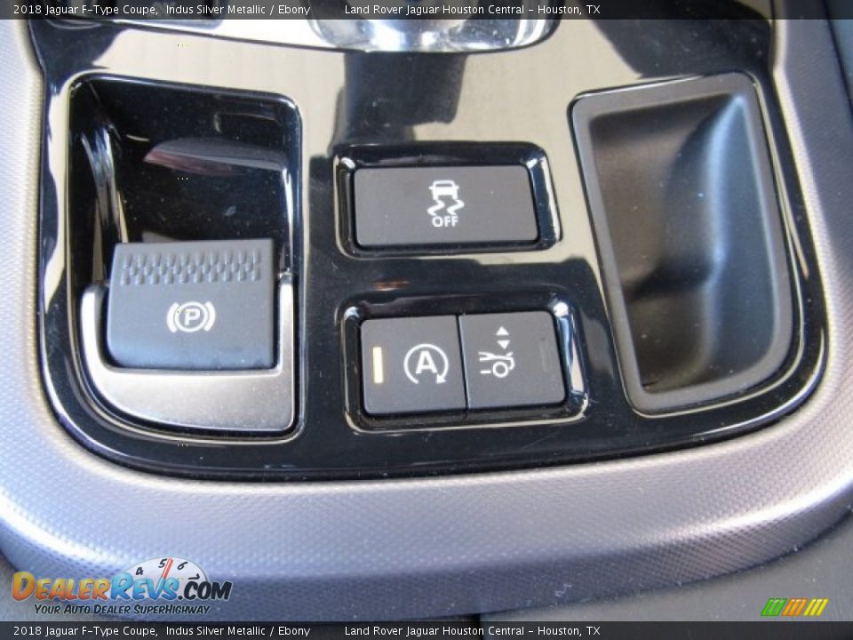 Controls of 2018 Jaguar F-Type Coupe Photo #31