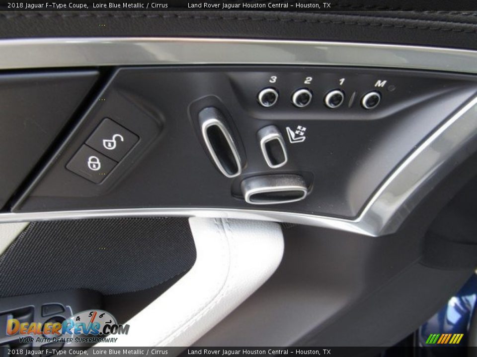 Controls of 2018 Jaguar F-Type Coupe Photo #23
